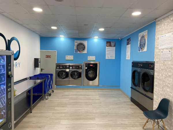 Do Laundry abre una nueva lavandería low cost en Lugo
